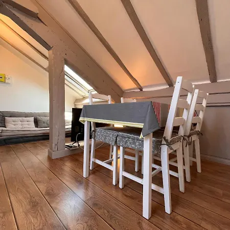 Charmant T2 Mansarde Proche Plage Et Centre, St-jean-de-luz - Fr-1-239-915 Apartment