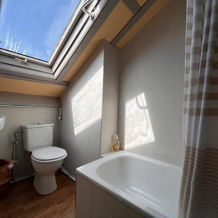 Charmant T2 Mansarde Proche Plage Et Centre, St-jean-de-luz - Fr-1-239-915 Apartment *